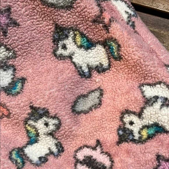 Unicorn Print Pink Preloved Pajamas - Picture 6 of 7